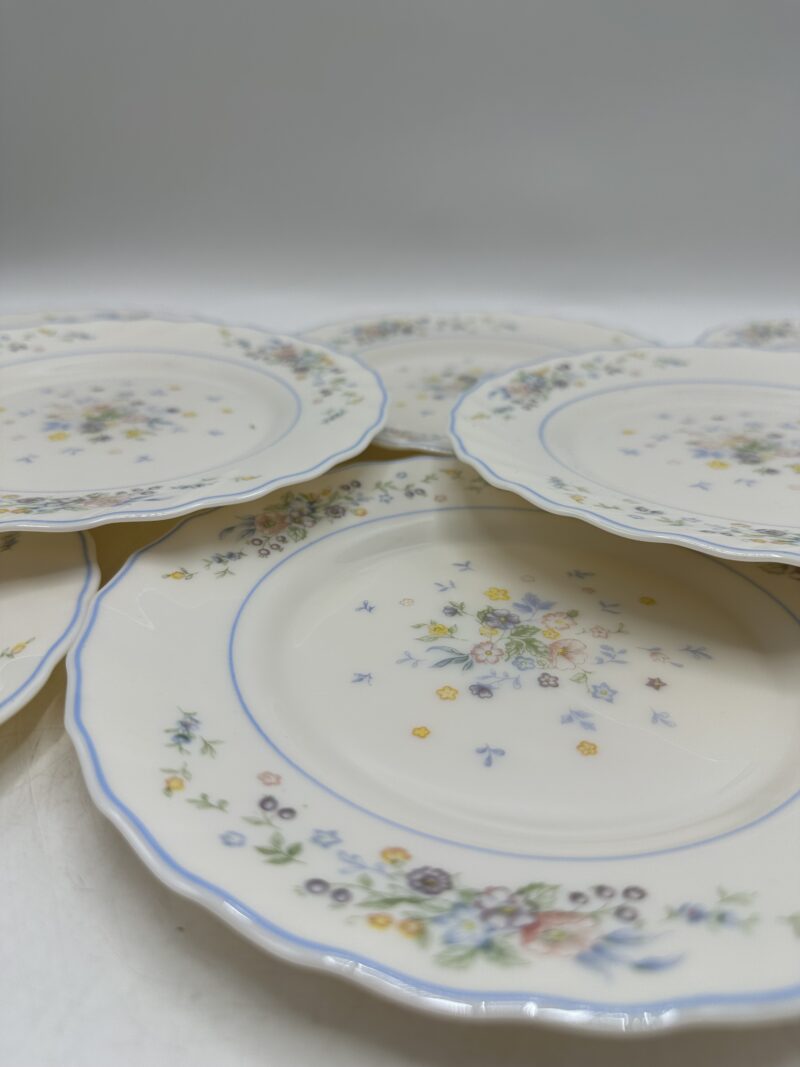Ensemble 8 petites assiettes Arcopal petites fleurs – Image 10
