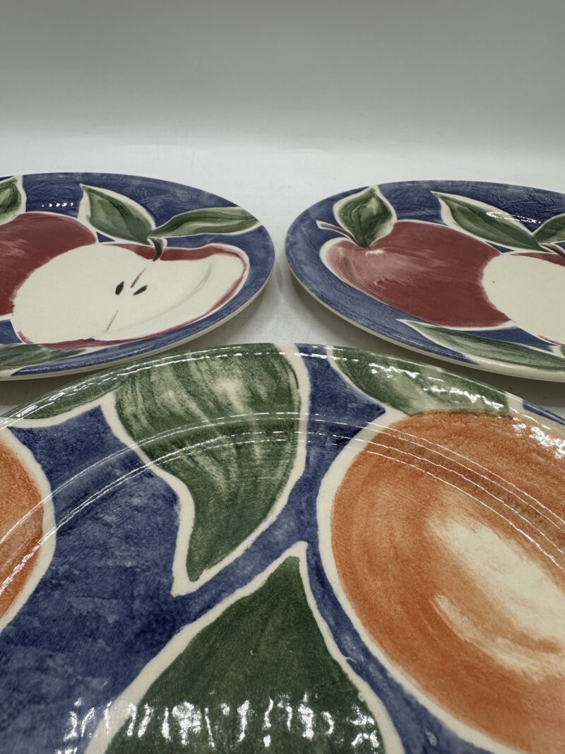 Trio d'assiettes Clayton motifs pommes et oranges – Image 9