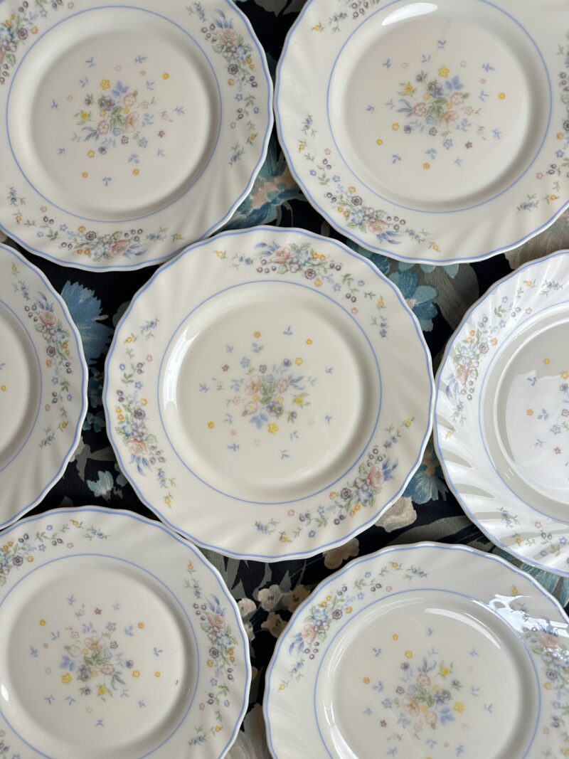 Ensemble 8 petites assiettes Arcopal petites fleurs