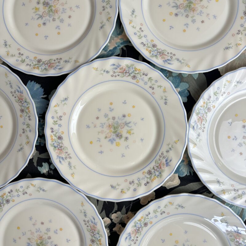 Ensemble 8 petites assiettes Arcopal petites fleurs