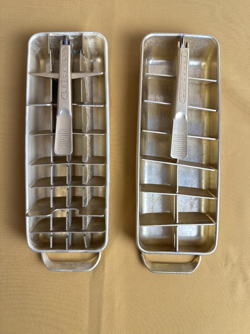 Duo de bacs à glaçons Quickube Frigidaire doré