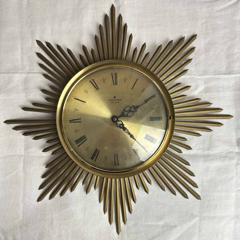 Horloge murale ancienne soleil Junghans Ato-Mat