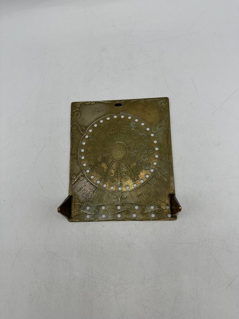 Ancien calendrier perpétuel doré – Image 6