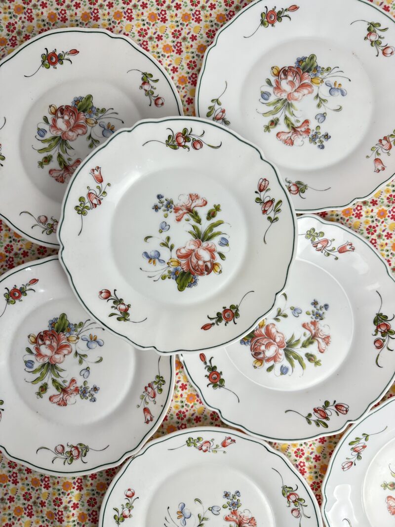 Lot 8 assiettes plates Arcopal Ronsard vintage