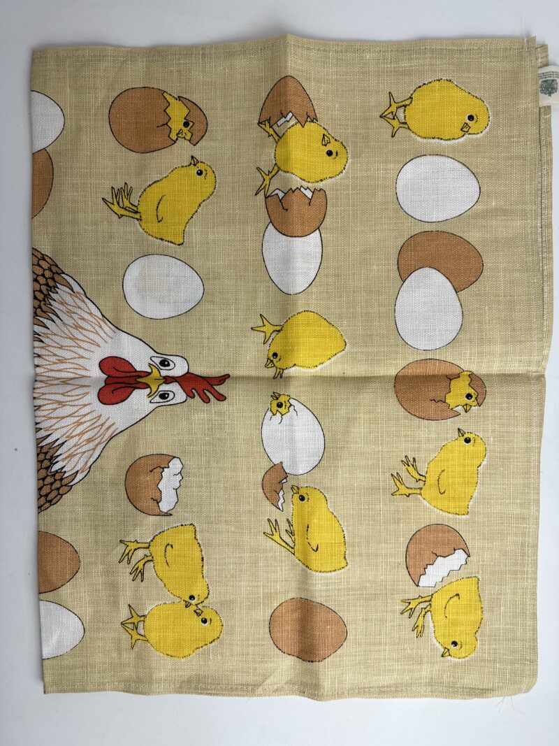 Tissu vintage Mother Hen By Ulster Lin – Image 9