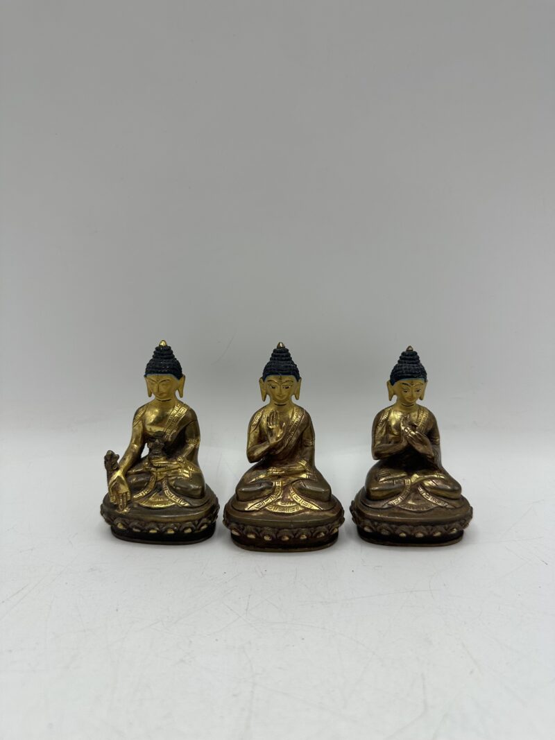 Ensemble de 3 statuettes Buddha en laiton anciennes – Image 2