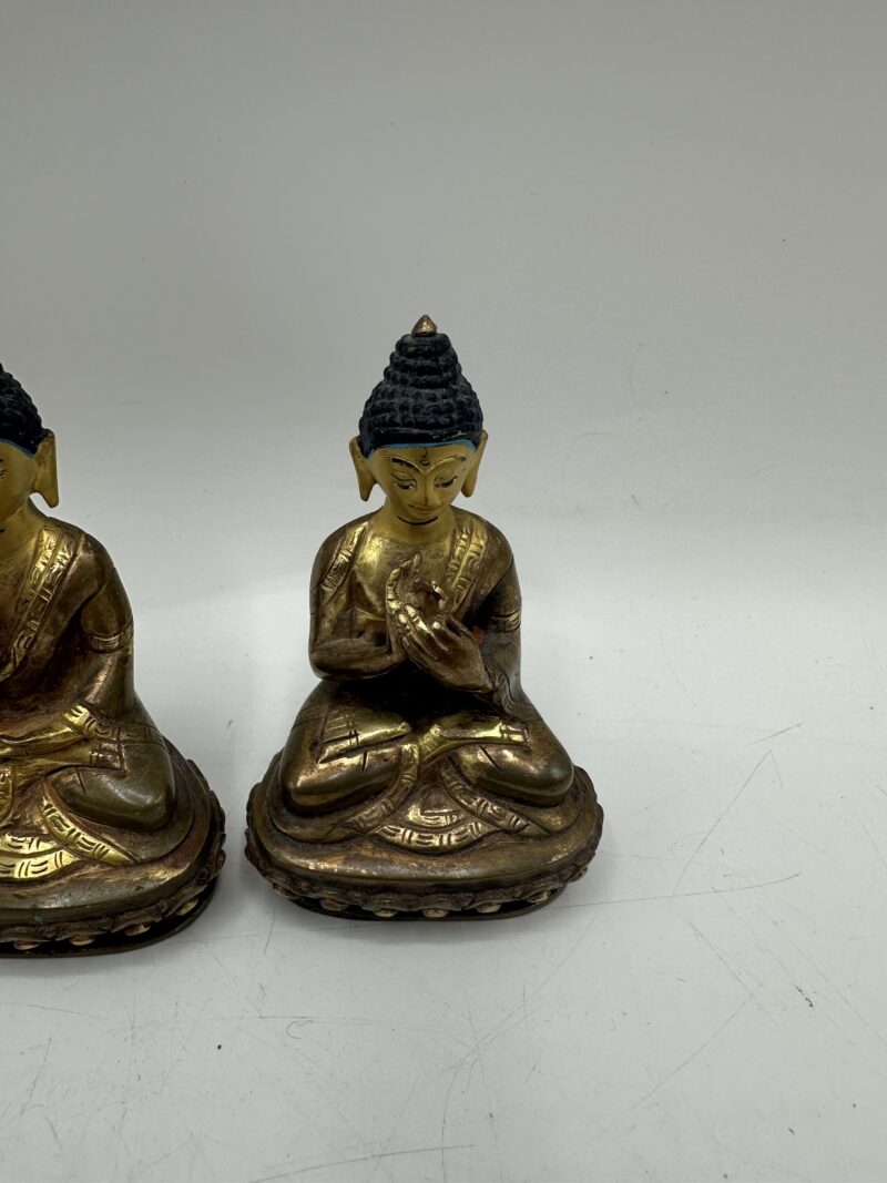 Ensemble de 3 statuettes Buddha en laiton anciennes – Image 5