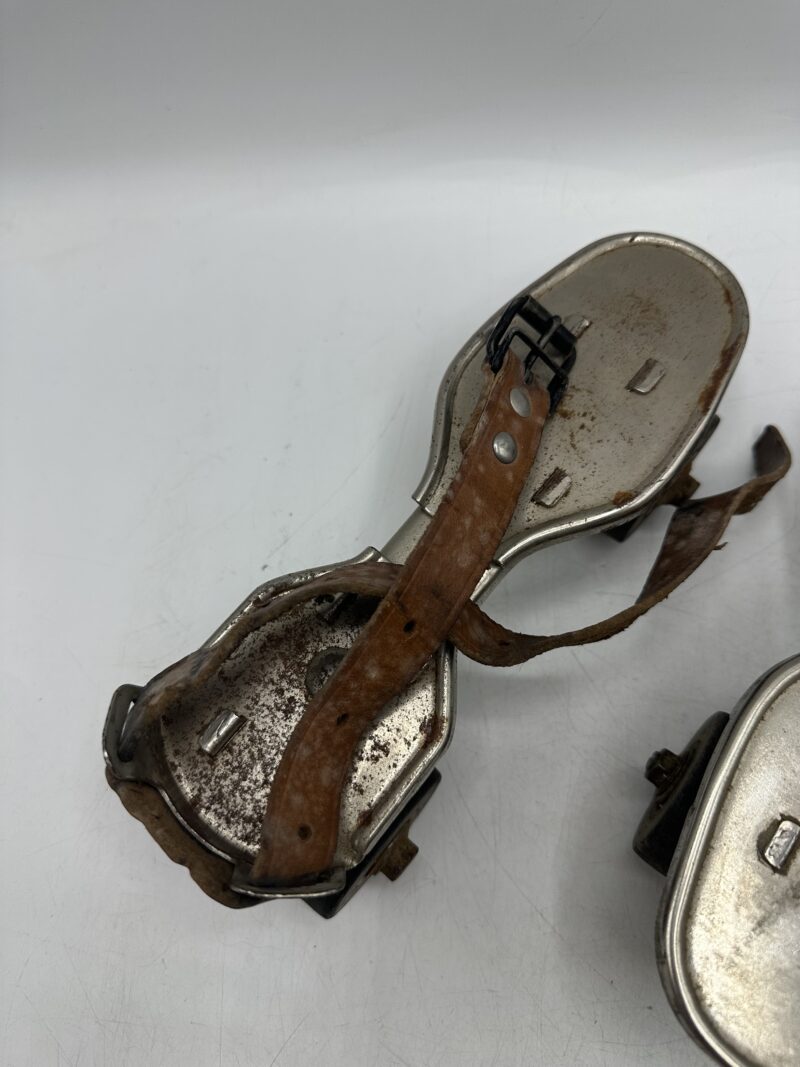 Ancienne paire de patins à roulettes vintage réglable – Image 6