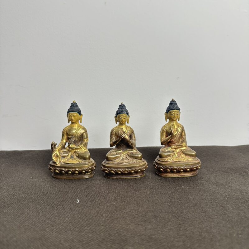 Ensemble de 3 statuettes Buddha en laiton anciennes