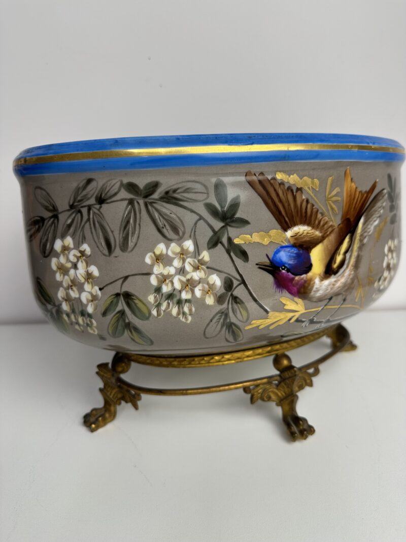 Jardinière ancienne en porcelaine fleurie – Image 6