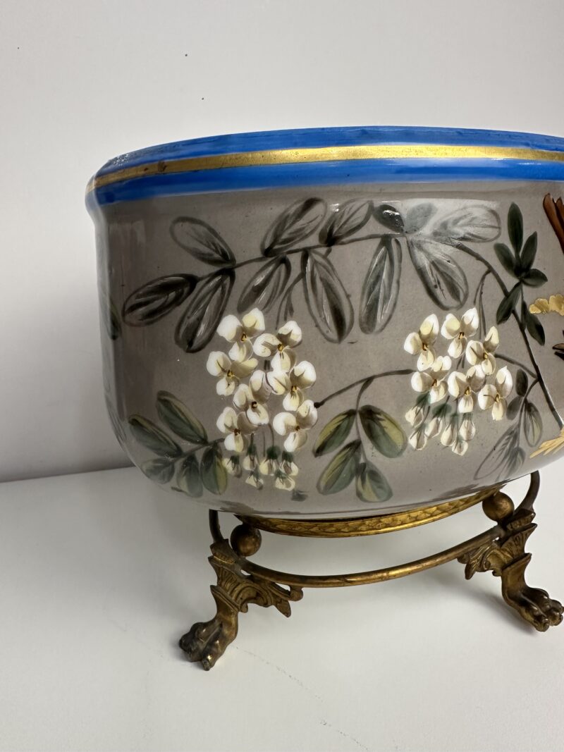 Jardinière ancienne en porcelaine fleurie – Image 7