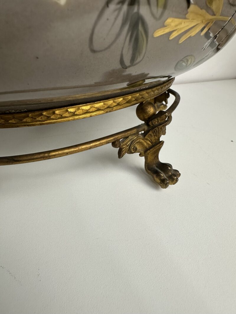 Jardinière ancienne en porcelaine fleurie – Image 8