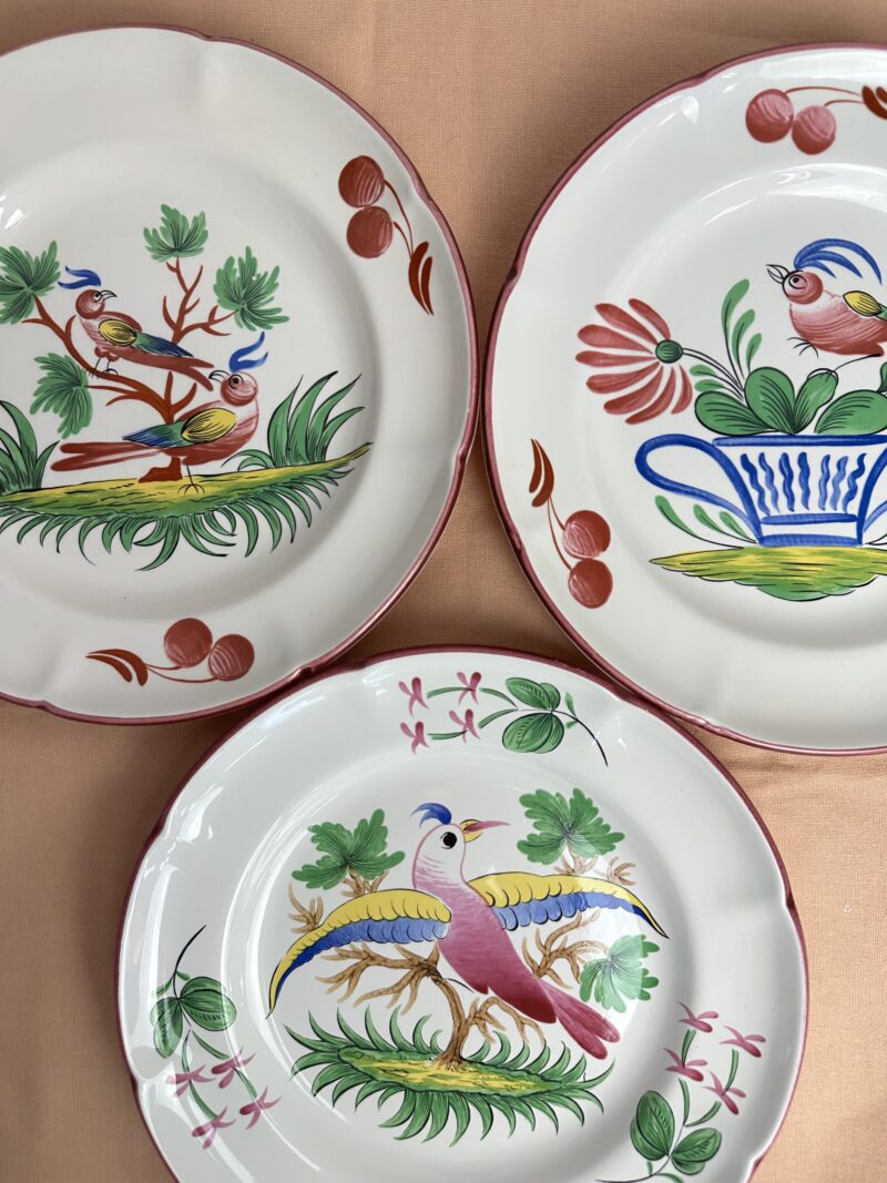 3 assiettes décoratives St Clément en faïence