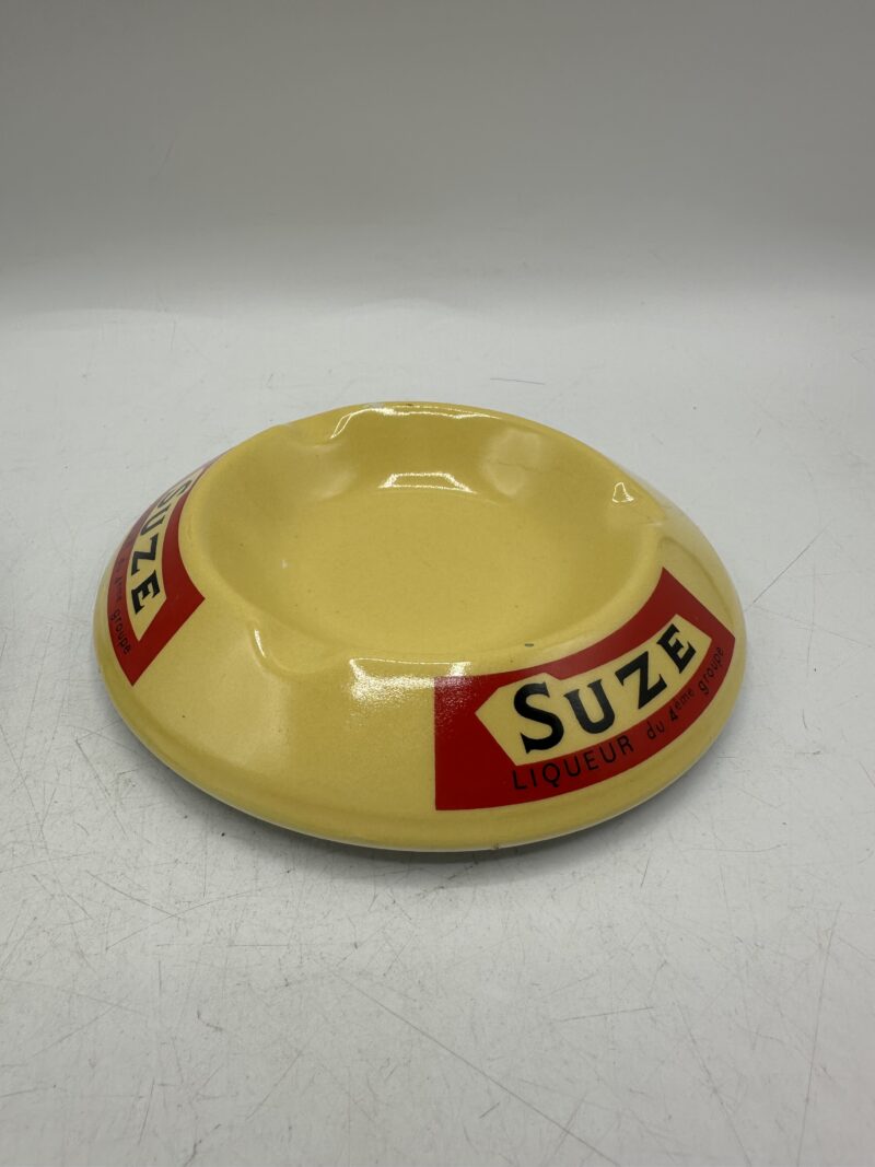 Lot de 2 cendriers publicitaires vintage Suze et Cusenier – Image 9