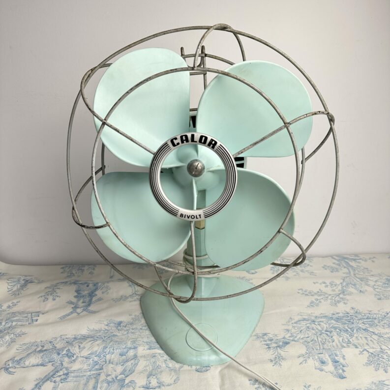 Ventilateur Calor Bivolt vert d'eau vintage