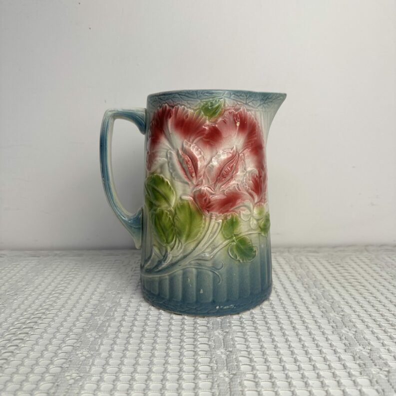 Pichet fleuri en barbotine Pois de Senteurs