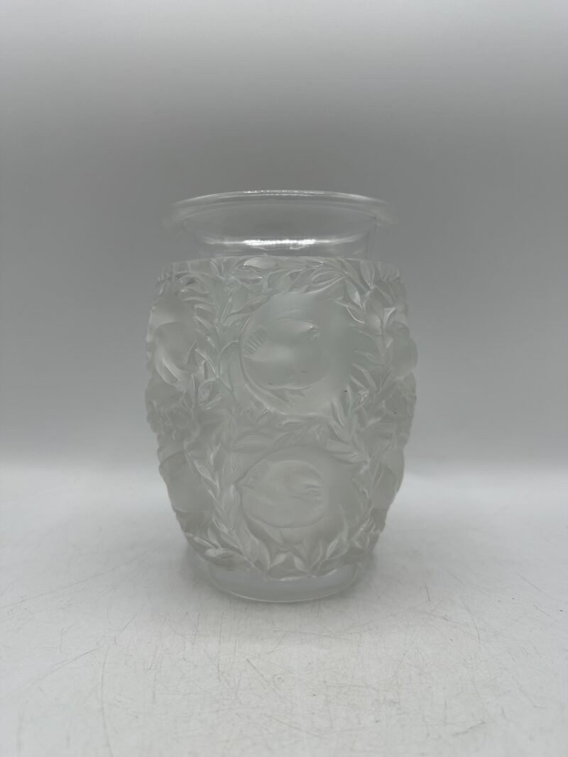 Vase en cristal Lalique modèle Bagatelle – Image 2