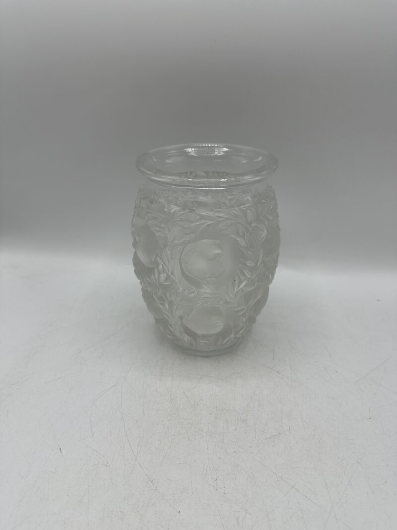 Vase en cristal Lalique modèle Bagatelle – Image 4