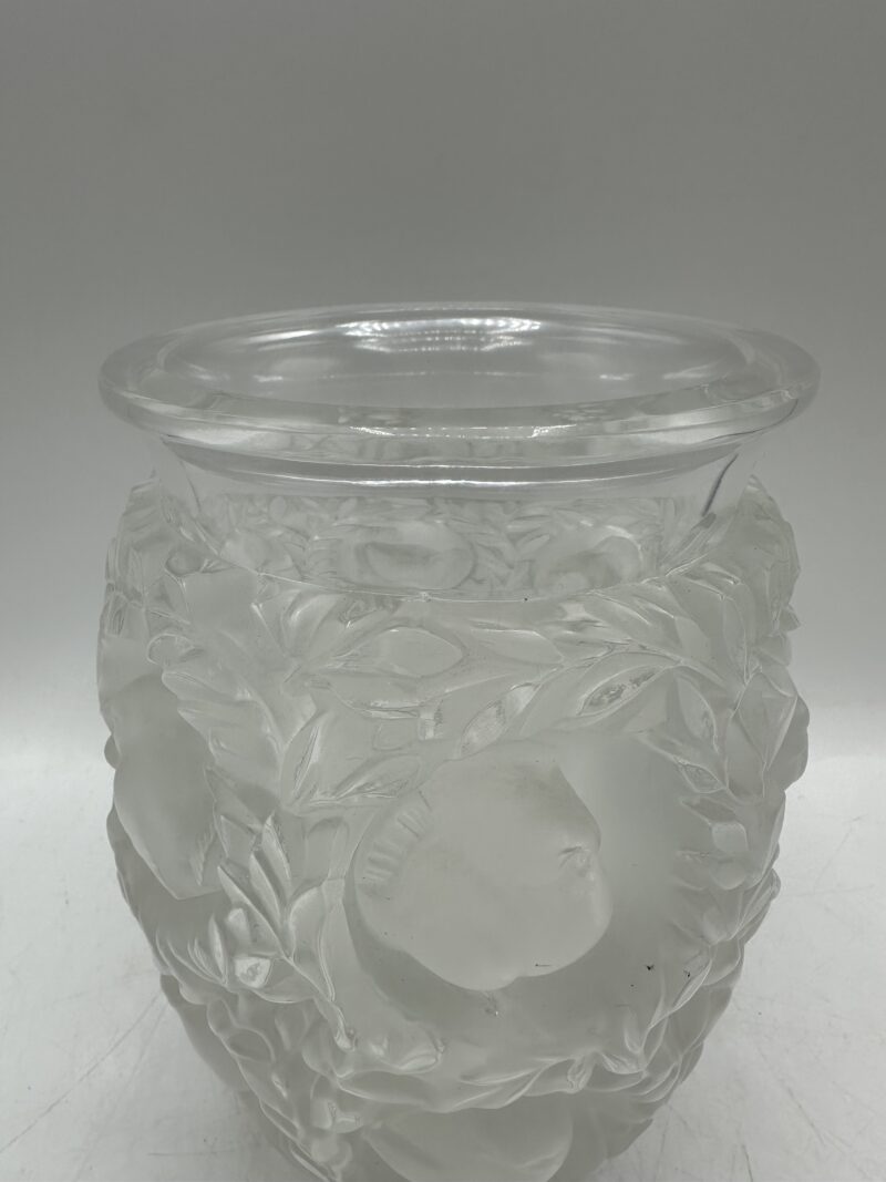 Vase en cristal Lalique modèle Bagatelle – Image 5