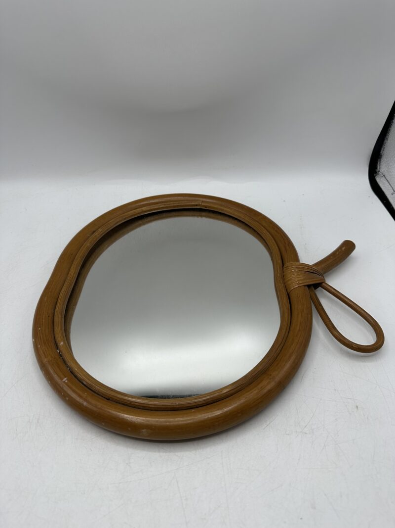 Miroir mural en rotin forme de pomme vintage – Image 10