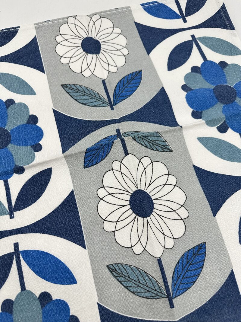 Tissu vintage années 70 motif fleur rétro – Image 11