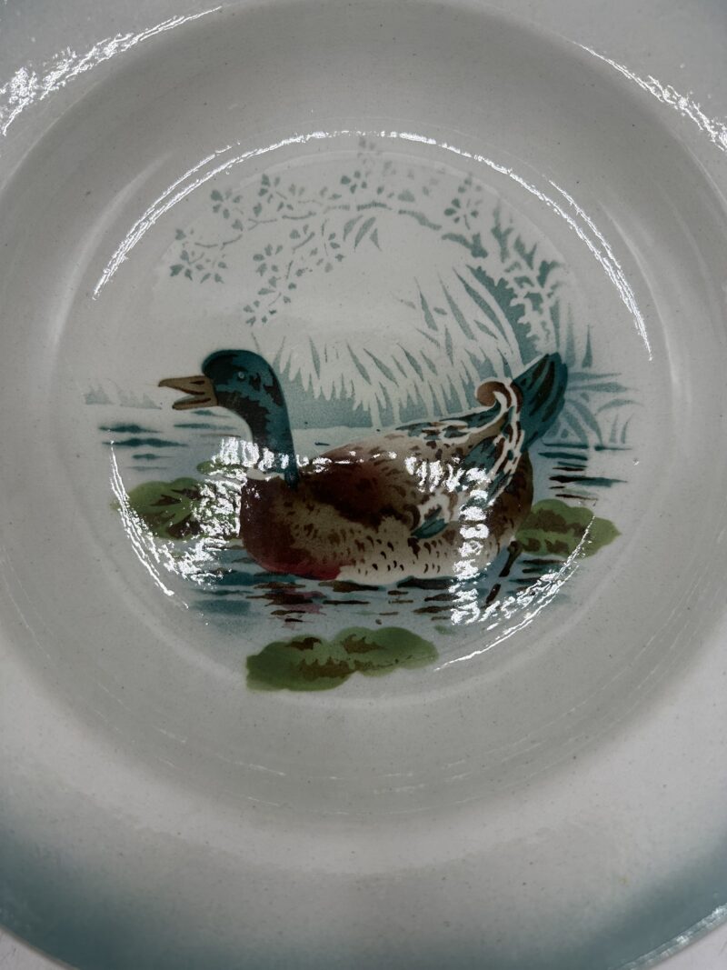 Ancien plat creux Saint Amand canard – Image 9