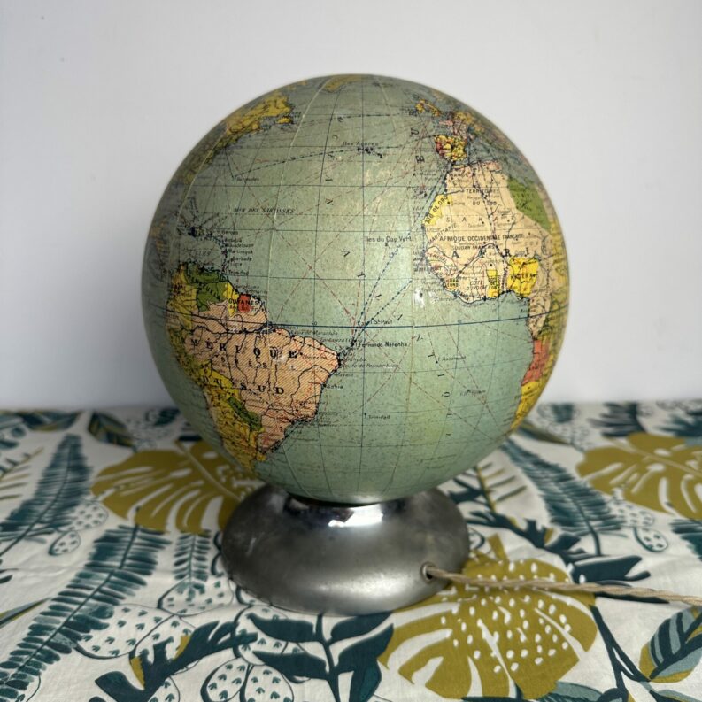 Lampe globe terrestre vintage V. Vindrinet vintage
