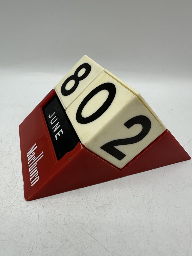 Calendrier perpétuel publicitaire Marlboro vintage – Image 13