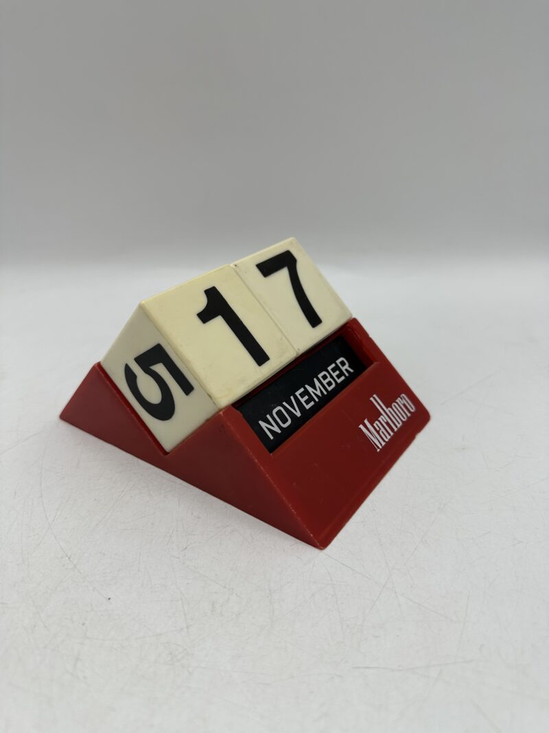 Calendrier perpétuel publicitaire Marlboro vintage – Image 6