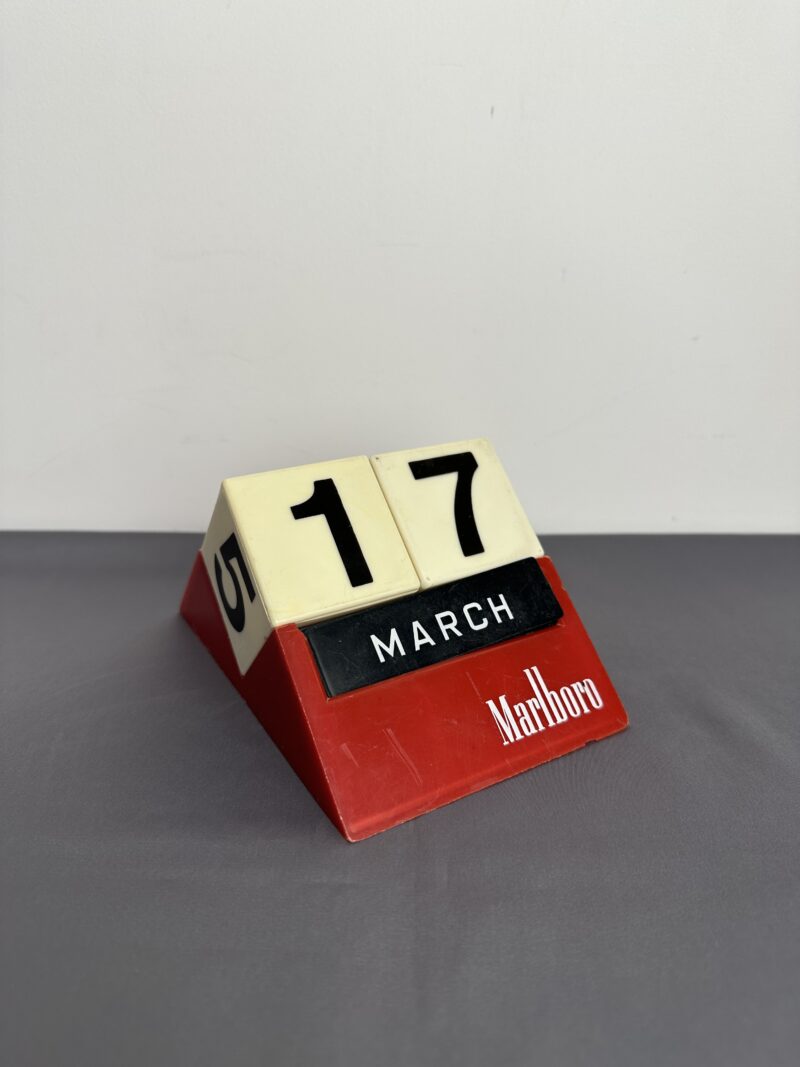 Calendrier perpétuel publicitaire Marlboro vintage