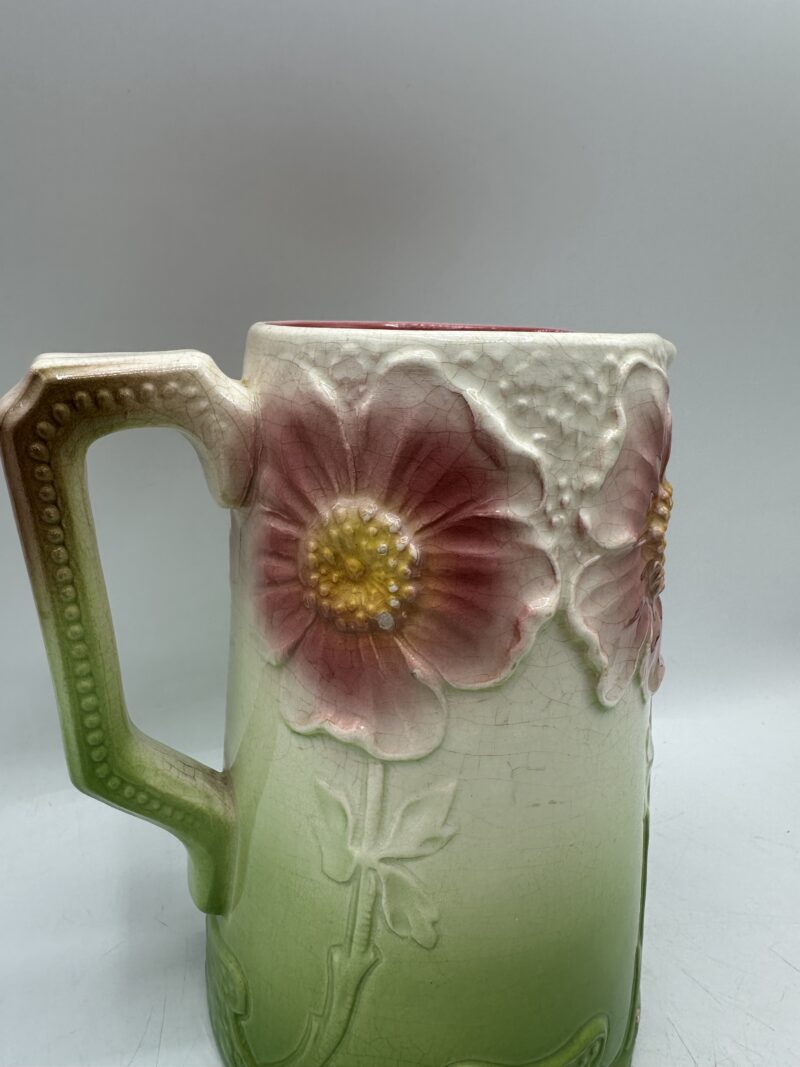 Ancien pichet fleuri en barbotine – Image 5