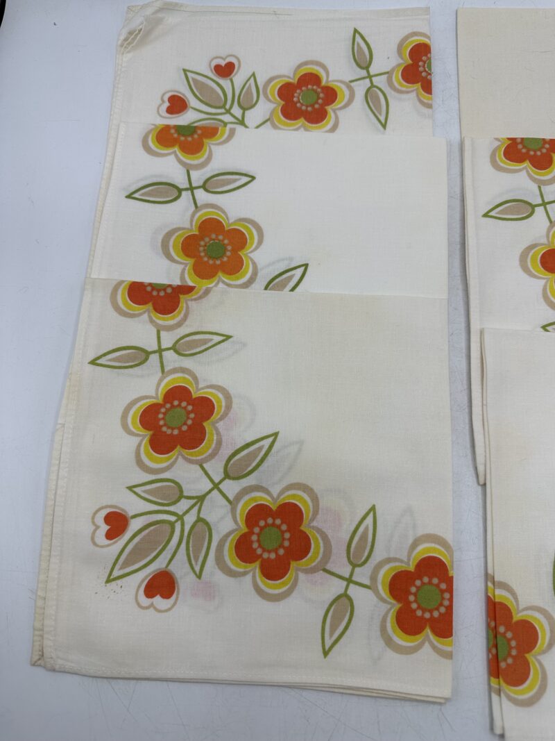 Lot de 6 carrés de tissu vintage fleuri – Image 5
