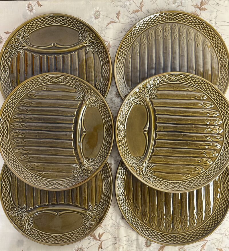 Lot de 6 assiettes à asperges en barbotine kaki