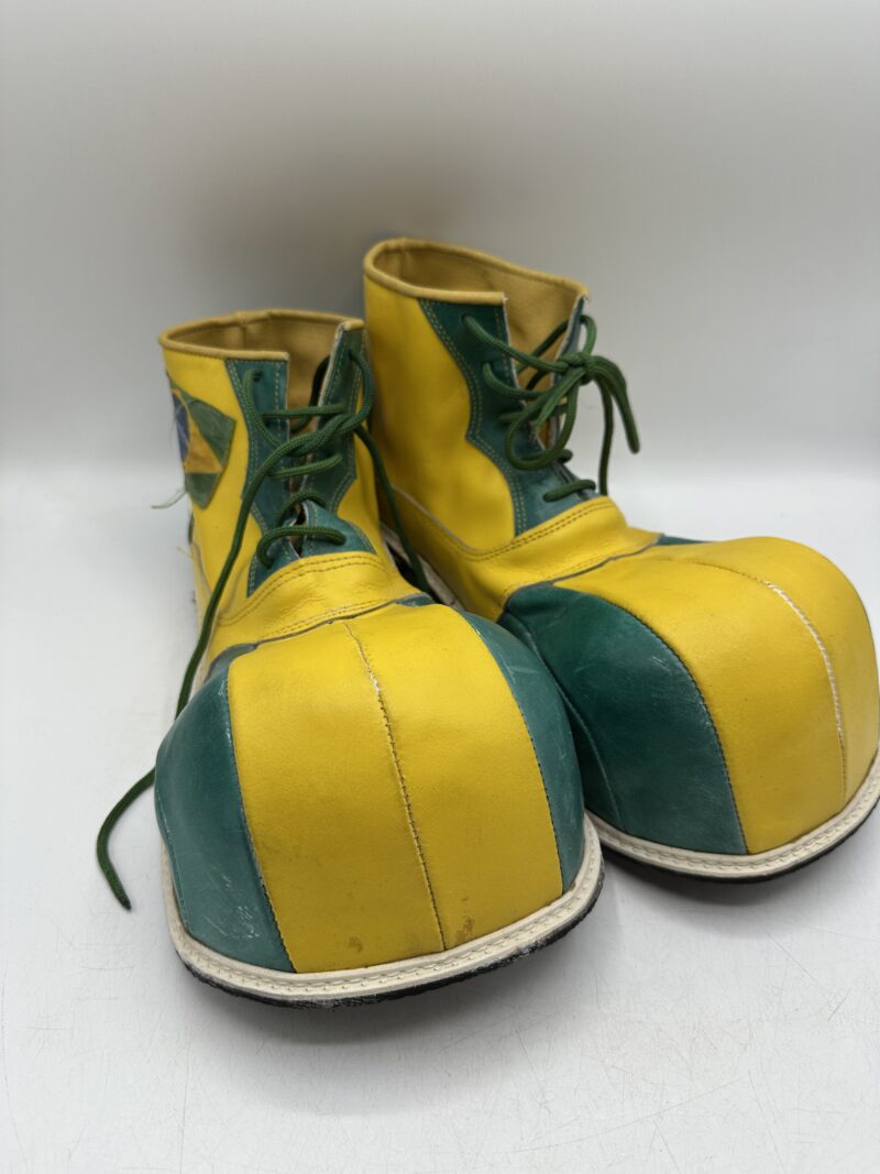 Paire de chaussures de clown vintage Brésil – Image 2