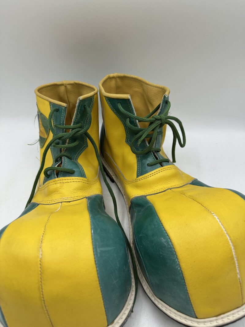 Paire de chaussures de clown vintage Brésil – Image 9