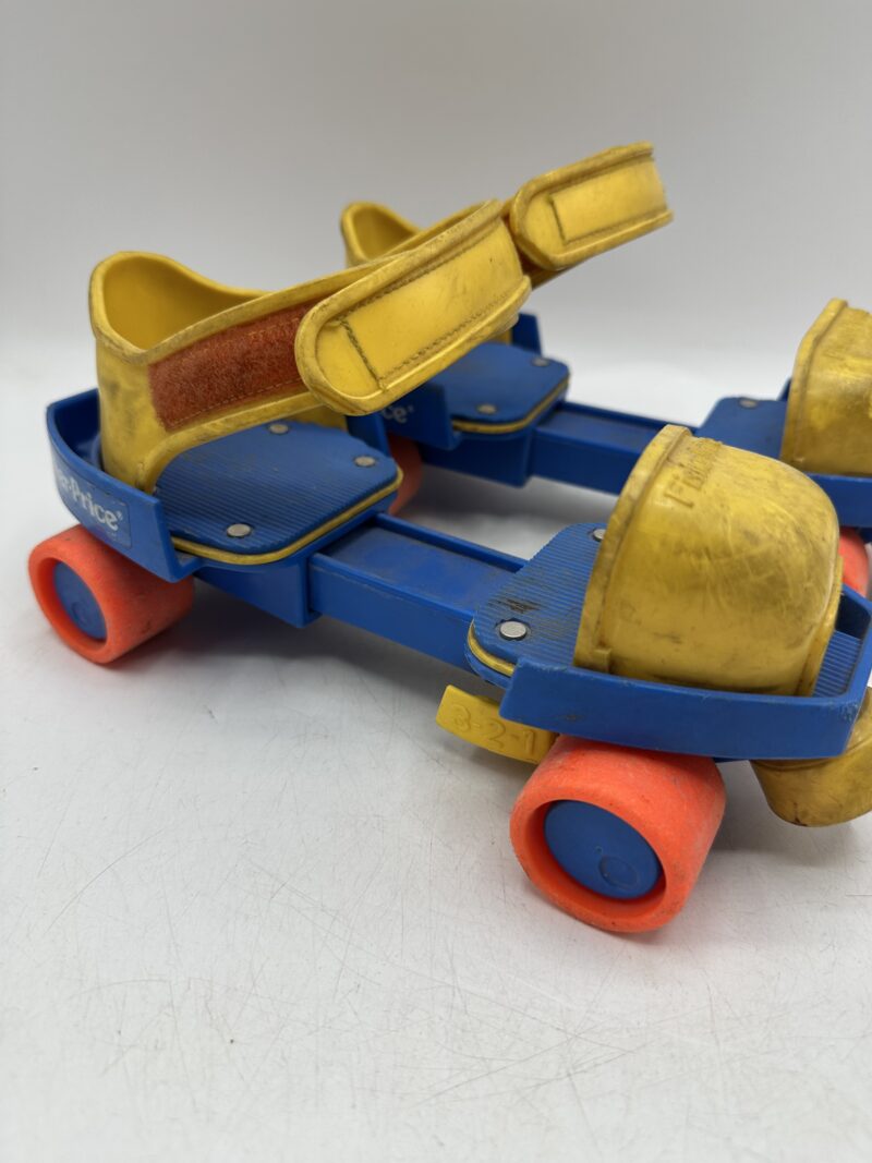 Anciens patins à roulettes Fisher Price vintage années 80 – Image 3