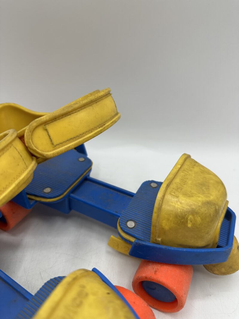 Anciens patins à roulettes Fisher Price vintage années 80 – Image 4