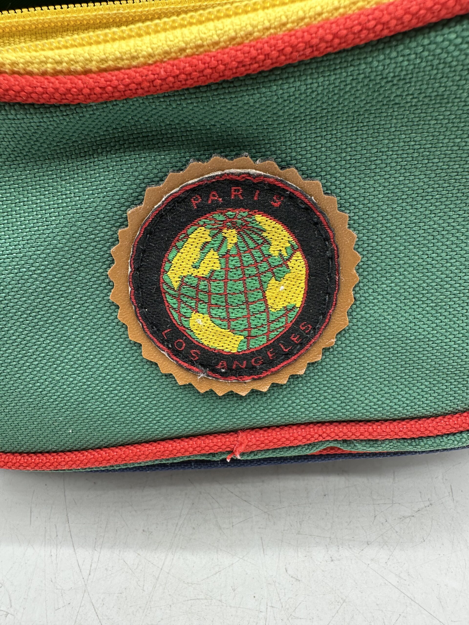 Petite sacoche banane vintage multicolore années 80-90 – Image 7