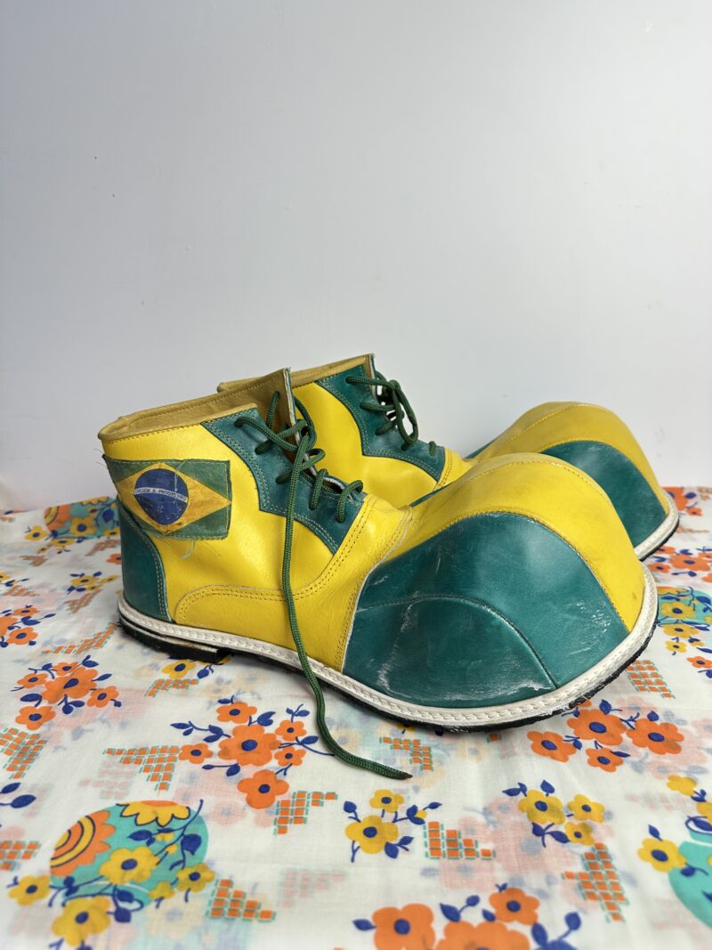 Paire de chaussures de clown vintage Brésil