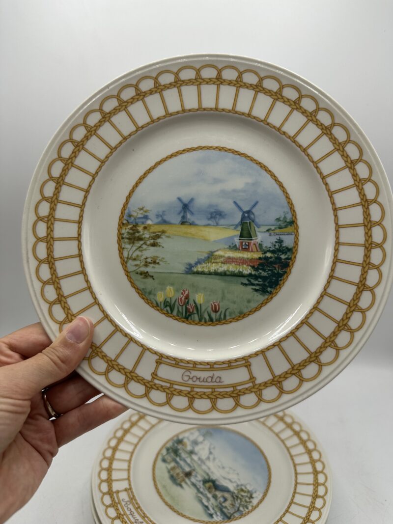 Ensemble 7 assiettes anciennes Corbeille Villeroy et Boch – Image 4