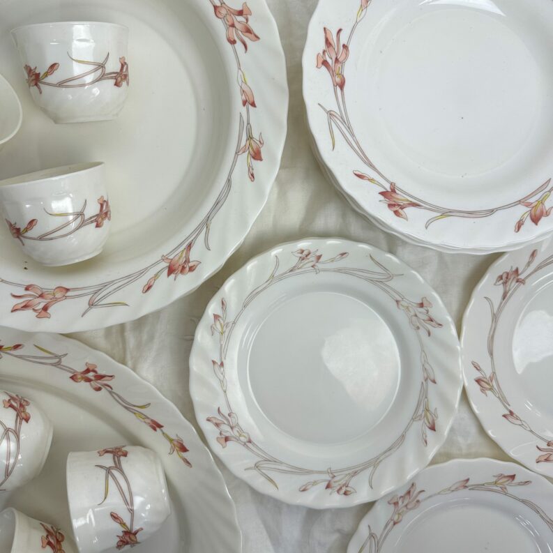 Service Arcopal Iris années 80