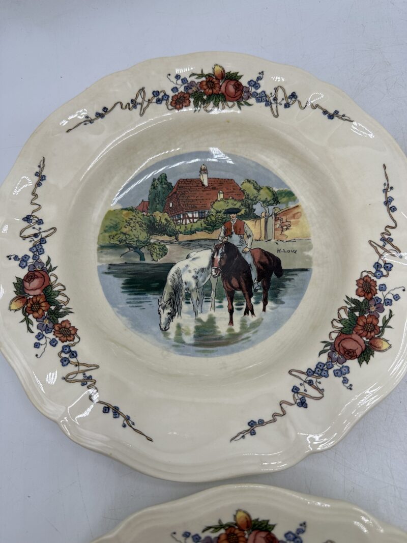 Lot de 4 assiettes creuses Obernai Sarreguemines décor signé H. Loux  – Image 5