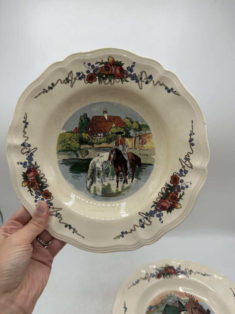 Lot de 4 assiettes creuses Obernai Sarreguemines décor signé H. Loux  – Image 7