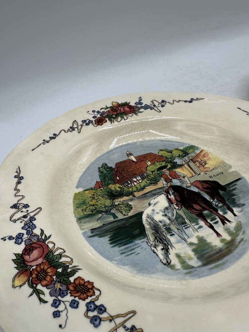 Lot de 4 assiettes creuses Obernai Sarreguemines décor signé H. Loux  – Image 11
