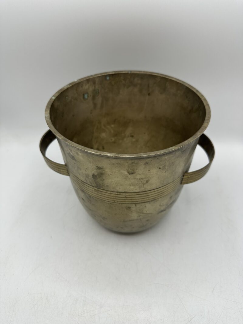 Ancien seau à champagne sur pieds en laiton – Image 8