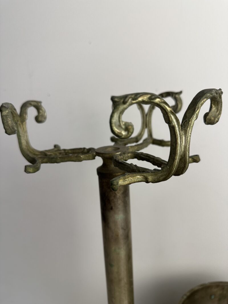 Ancien seau à champagne sur pieds en laiton – Image 12