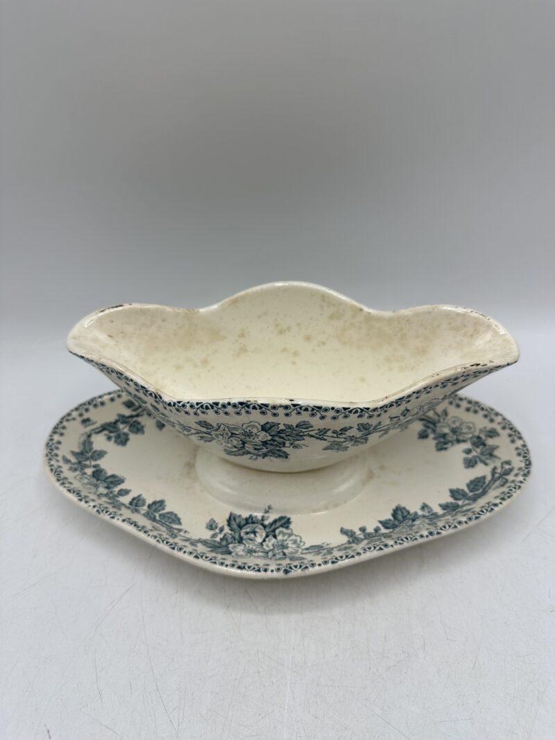 Ancienne saucière en Terre de fer – Image 3