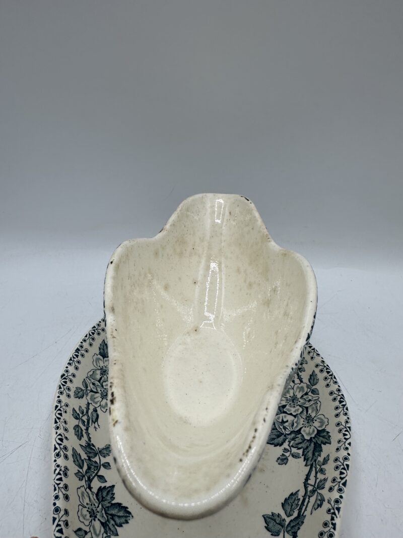 Ancienne saucière en Terre de fer – Image 6