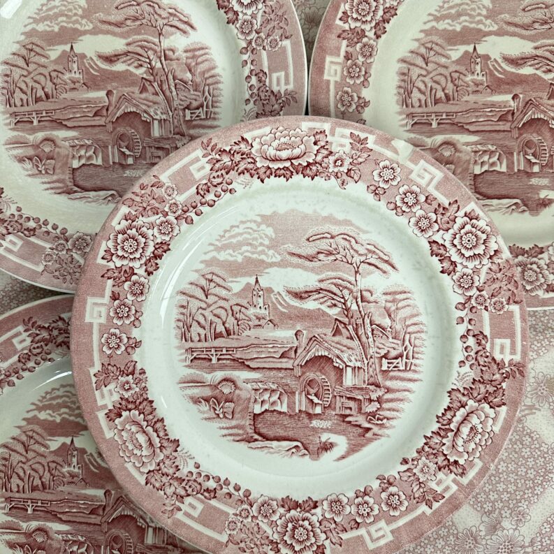 4 assiettes anciennes Barratts