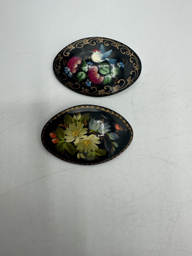 Duo broches en bois laquées – Image 10